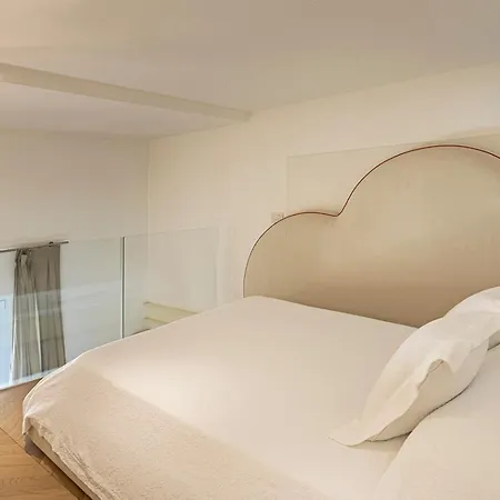 Chiodo Luxury 14 La Spezia